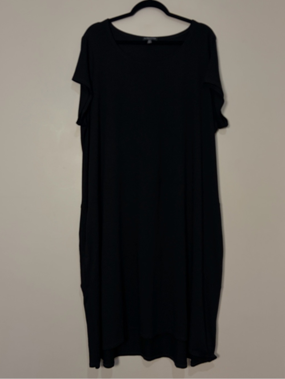 Eileen Fisher | Body skimming midi knit dress Women’s size 3X black stretch
